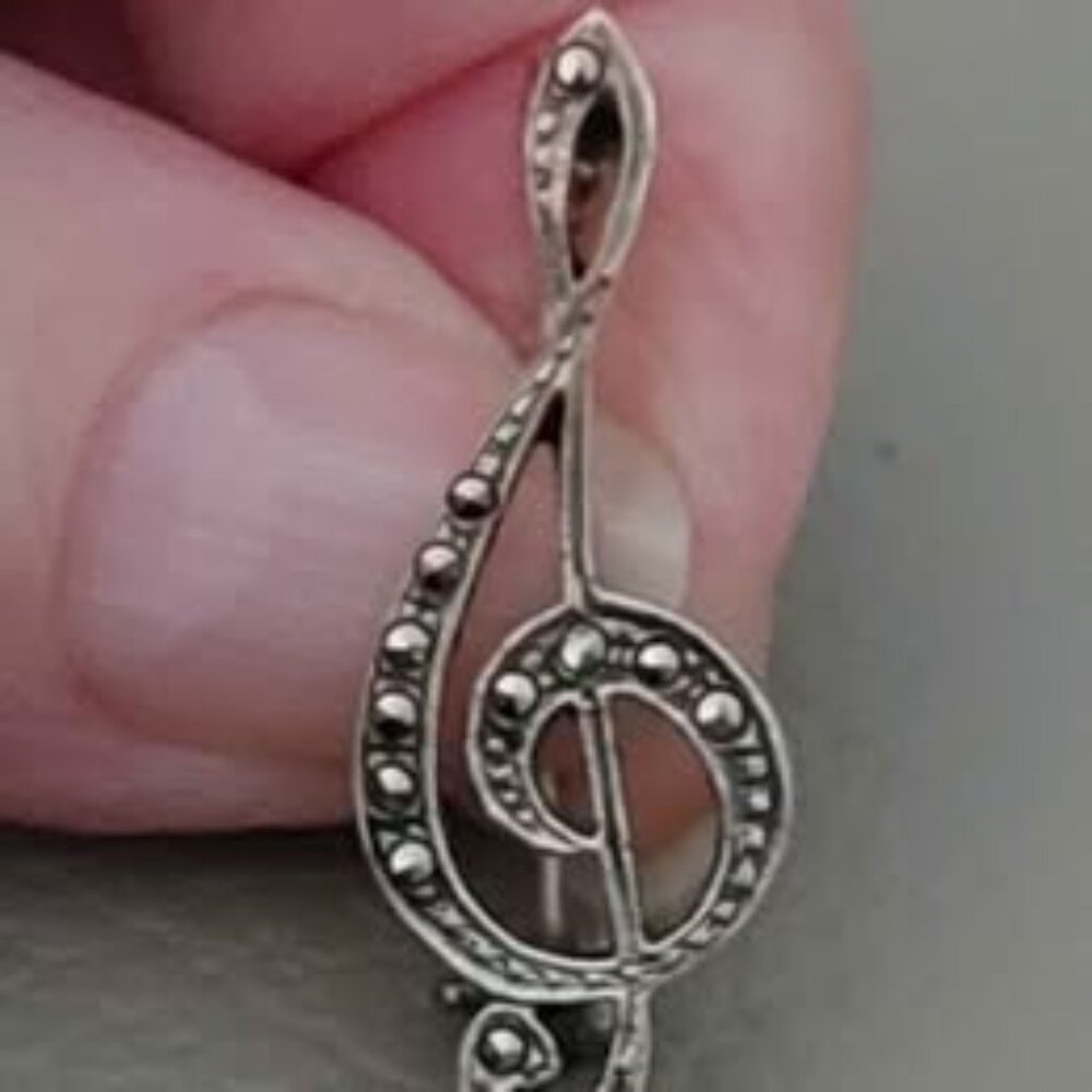 vintage Birks marcasite & sterling treble clef brooch - Picture 3 of 6